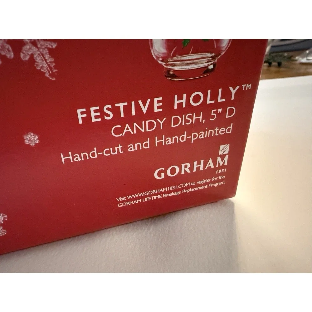 Gorham Festive Holly Candy Dish Hand Cut Painted 5" Diameter Christmas Glass - Picture 9 of 10